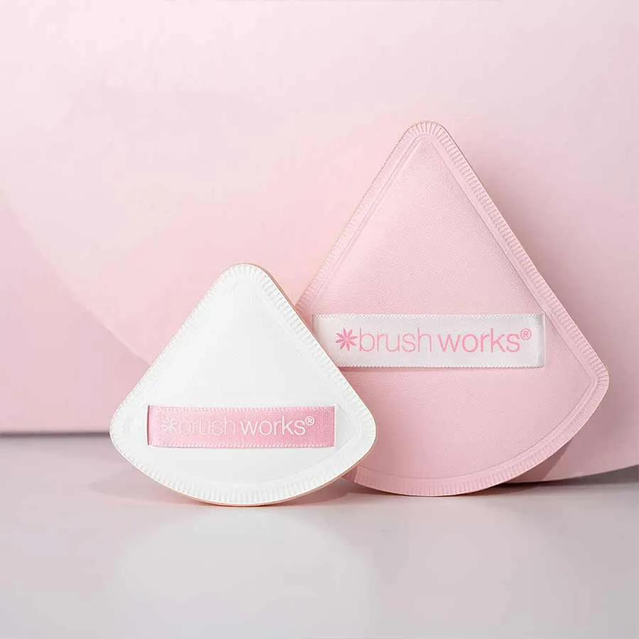 foto borla de maquillaje triangular acolchada brushworks 3