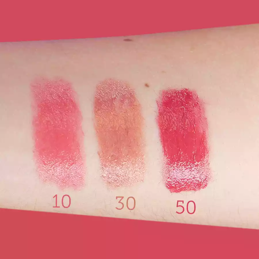imagen swatch labial hidratante en stick malu wilz